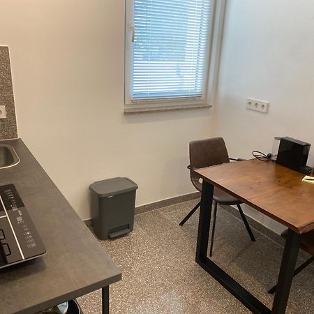 All-In Apartments In Fischeln Mit Gartenblick, Naehe Duesseldorf - Messe - Airport - Helios Krefeld Ngoại thất bức ảnh